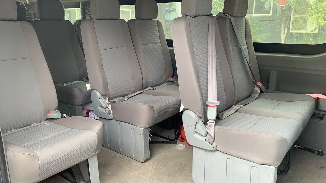 2+1 διάταξη καθίσματα λεωφορείων Hiace Durbale υψηλή αντοχή στην φθορά για στενό σώμα