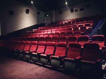 Η εμπορική δομή κραμάτων αργιλίου διατάξεων θέσεων θεάτρων συνήθειας κατάλληλη διατηρεί
